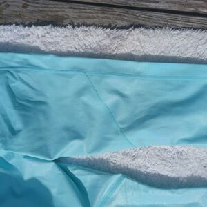 Aqua Blue Leggings - Fabletics size M iridescent